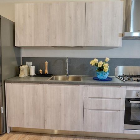 Ecco Suites Apartments Венеция Екстериор снимка