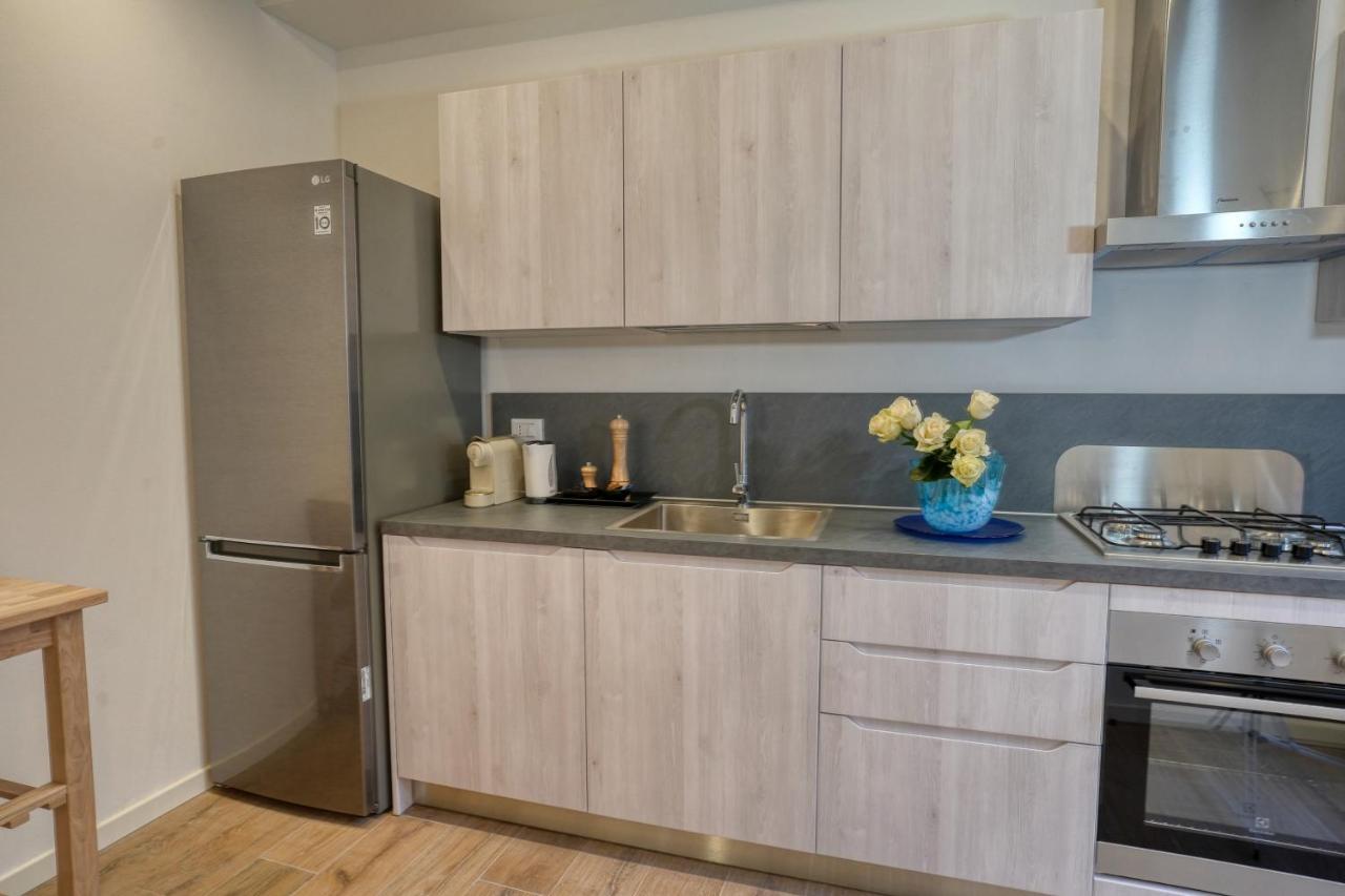 Ecco Suites Apartments Венеция Екстериор снимка