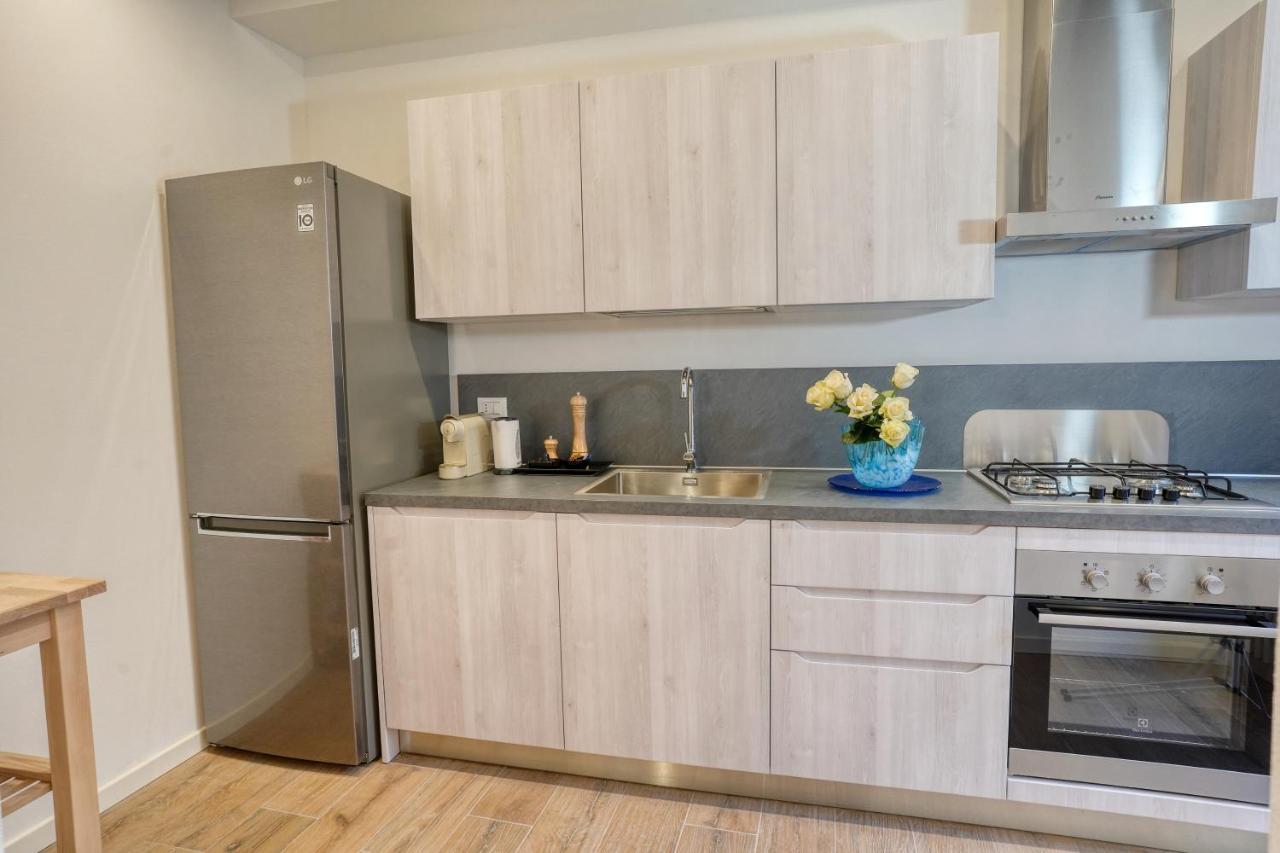 Ecco Suites Apartments Венеция Екстериор снимка