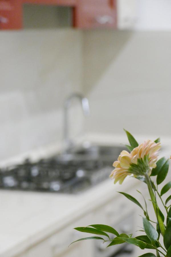 Ecco Suites Apartments Венеция Екстериор снимка